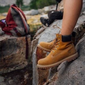 KIDS!! Timberland 6 in Premium Waterproof Boot/4.5